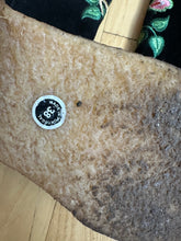 Load image into Gallery viewer, Suede boots with embroidery