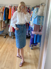 Load image into Gallery viewer, Acid Wash Denim Skirt