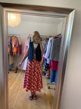 Load image into Gallery viewer, Checkered Midi Skirt