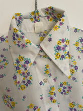 Load image into Gallery viewer, 70s Floral Print Shirt