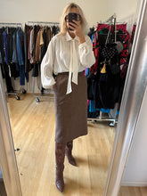 Load image into Gallery viewer, Brown Wool Midi Skirt