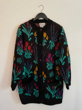 Load image into Gallery viewer, Oversized Floral Print Knit Cardigan