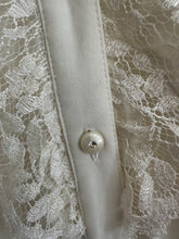 Load image into Gallery viewer, Cream lace dress