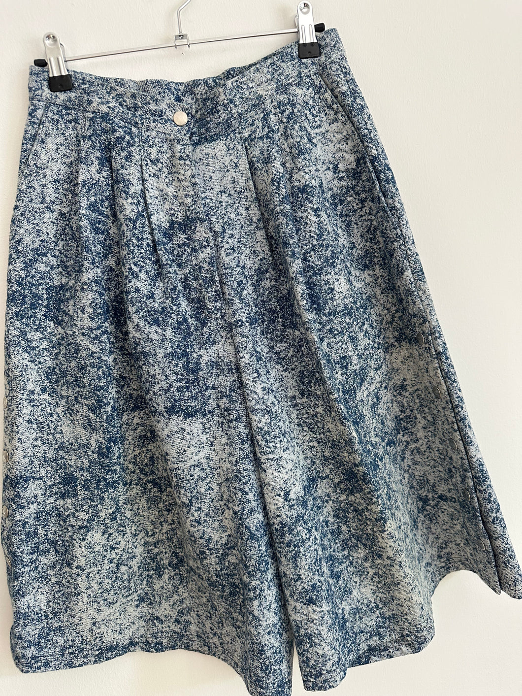 Snow wash city shorts