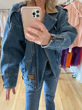 Load image into Gallery viewer, Denim Jacket