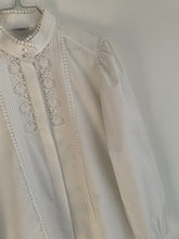 Load image into Gallery viewer, White lace shirt