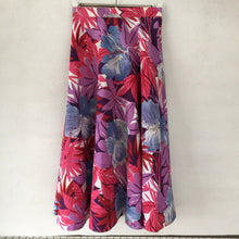 Load image into Gallery viewer, Floral Print Midi Skirt