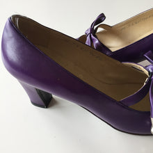 Load image into Gallery viewer, Purple Mary Janes