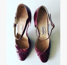 Load image into Gallery viewer, Burgundy Ankel Strap Pumps