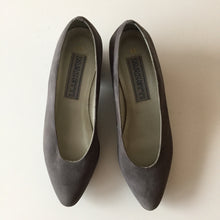 Load image into Gallery viewer, Grey Suede Shoes