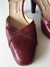 Load image into Gallery viewer, Burgundy Ankel Strap Pumps