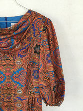 Load image into Gallery viewer, Beautiful Paisley Print 60s Dress