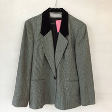 Load image into Gallery viewer, Wool and Velvet Blazer Jacket