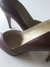 Load image into Gallery viewer, Chocolate Brown Leather Pumps