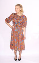 Load image into Gallery viewer, Beautiful Paisley Print 60s Dress