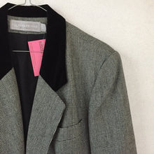 Load image into Gallery viewer, Wool and Velvet Blazer Jacket