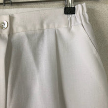 Load image into Gallery viewer, White Bermuda Shorts