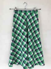 Load image into Gallery viewer, Checkered Skirt