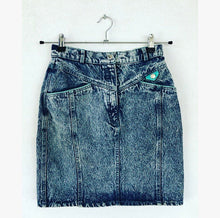 Load image into Gallery viewer, Cool Snow Wash Denim Skirt