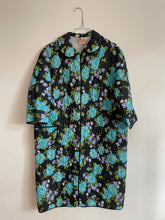 Load image into Gallery viewer, Quilted Robe Floral Print