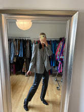 Load image into Gallery viewer, Wool and Velvet Blazer Jacket