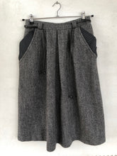 Load image into Gallery viewer, Gray Wool Midi Skirt With Leather Detail