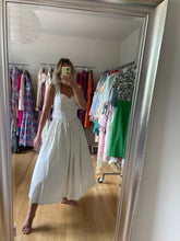 Load image into Gallery viewer, White Linen Dress