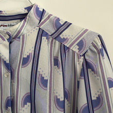 Load image into Gallery viewer, Secretary Lilac Print Blouse 70s