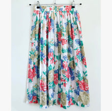 Load image into Gallery viewer, Floral Print Pleated Midi Skirt