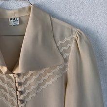 Load image into Gallery viewer, Cream Edwardian Style Shirt 70s