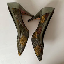 Load image into Gallery viewer, Semi Sheer Leaf Embroidery 80s Heels