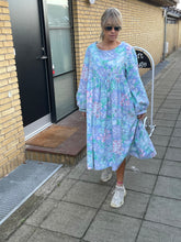 Load image into Gallery viewer, Labour of Love Floral Print Dress