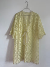 Load image into Gallery viewer, Pale Yellow Lace Robe