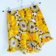 Load image into Gallery viewer, Flower Power Ruffles Retro Shorts