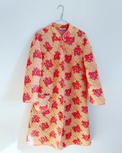 Load image into Gallery viewer, Quilted Floral Print Robe